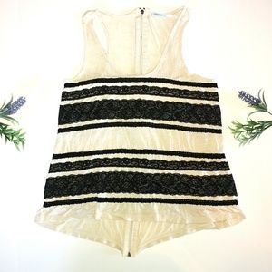 Urban Outfitters Kimchi Blue Tank Top Size Medium